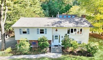 6 Van Dyke Ave, Airmont, NY 10901