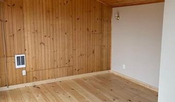 20 Monument Rd, Abbot, ME 04406