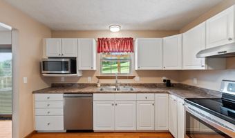 56 Regal Oaks, Barboursville, WV 25504