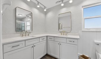 6305 COTTONWOOD Ln, Apollo Beach, FL 33572