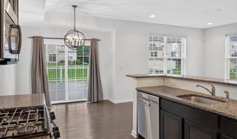 1497 CASPIAN St, Allentown, PA 18104