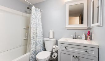 723 WALKER St, Aberdeen, MD 21001