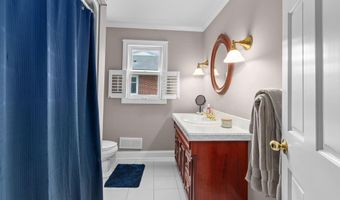 140 RIVER Dr, Appleton, WI 54915