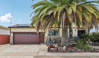 9535 Lakeview Dr, La Mesa, CA 91942