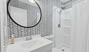 236 Beacon Ln, Atmore, AL 36502