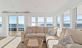 8 Belaire Mnr, Old Saybrook, CT 06475