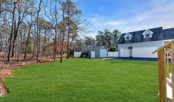 293 Trenton Ave N, Bayville, NJ 08721