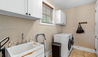 35 Sommer Lake Dr, Beaufort, SC 29902