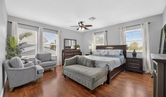 5216 POINT HARBOR Ln, Apollo Beach, FL 33572