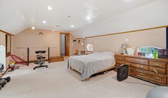 922 3rd Ave, Ackley, IA 50601