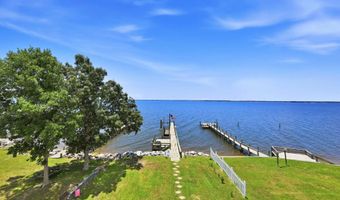 481 River Rd, Arapahoe, NC 28510