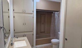 205 S Parkway Dr, Alvarado, TX 76009