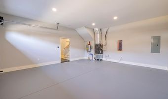 1036 Cummings St 1, Abingdon, VA 24211