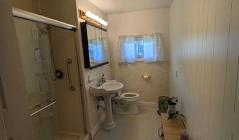 264 Timber Ln, Cheshire, CT 06410