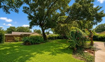 2421 Regency Dr, Biloxi, MS 39532