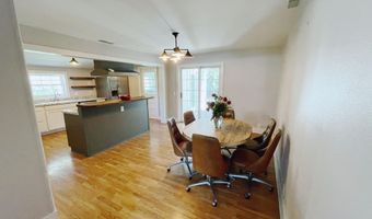 203 E Prairie Ln, Ash Grove, MO 65604