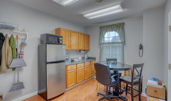 240 E CAMDEN WYOMING Ave, Camden, DE 19934