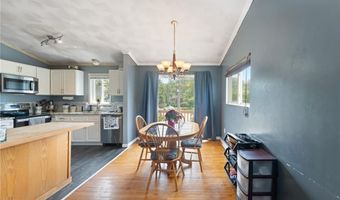 34 Pequot Ave, Warwick, RI 02889