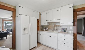 2955 245th St, Ainsworth, IA 52201