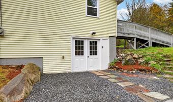 12 N Mason Rd, Brookline, NH 03033