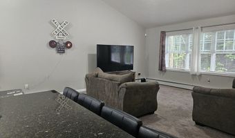 792 Cottage St, Athol, MA 01331