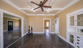 221 S Pine St, Blackfoot, ID 83211
