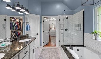 828 Sunset Ct, Ardmore, OK 73401