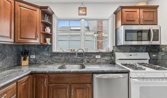 62 Crosby Ave, Albertson, NY 11507