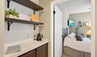 3231 Canyon View Dr, Oceanside, CA 92058