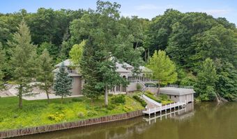 7635 Sandy Hollow Dr SE, Alto, MI 49302