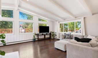 10027 Marmot Cir, Anchorage, AK 99515