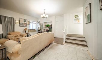 57 Gould St, Newport, RI 02840
