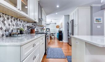 813 Lakeshore, Berkeley Lake, GA 30096