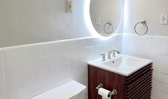 4977 BATTERY Ln 1-311, Bethesda, MD 20814