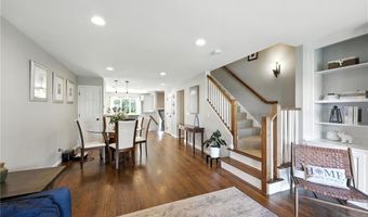 469 North Ln, Bristol, RI 02809