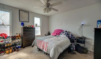 35 Grand St, Amsterdam, NY 12010