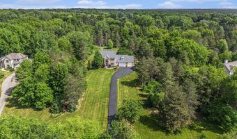 10310 E Rivershore Dr SE, Alto, MI 49302