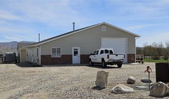 86 Rolling Hills Dr, Cody, WY 82414