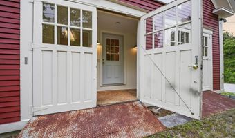 60 Old Deerfield Rd, Candia, NH 03034