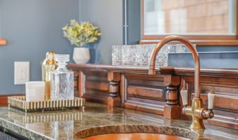 390 Hayrake Ln, Bozeman, MT 59715