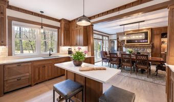 25 Clay Point Rd, Alton, NH 03809