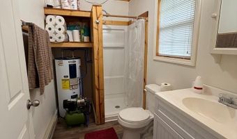 88 Angus Rd, Anawalt, WV 24808