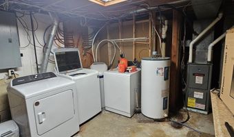 103 Briar Cove Rd, Algona, IA 50511