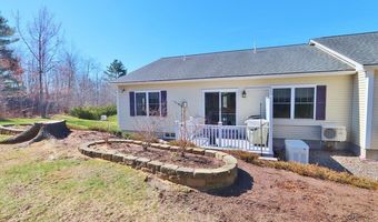 40 Kathryn Ln, Bangor, ME 04401