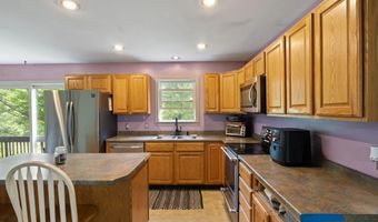 30 Cogliandro Dr, Acton, ME 04001