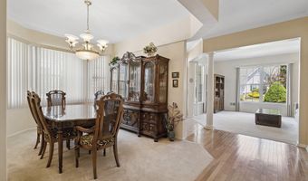 26 Fountain View Dr, Barnegat, NJ 08005