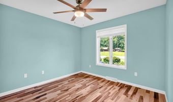 500 GreenTree Dr 11, Bedford, IN 47421