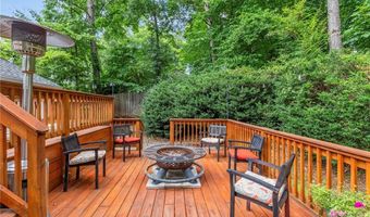 225 Royal Colony Ct, Alpharetta, GA 30022
