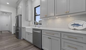 407 Goose Pointe Blvd, Biloxi, MS 39531