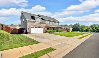 1020 Aspen Glen Dr, Alcoa, TN 37701